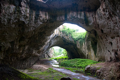 Devetaki cave