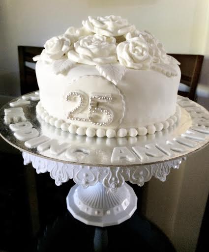 25th Anniversary Wedding Cake by Rozalie Dela Rosa of Sweety Cakes by Zalie