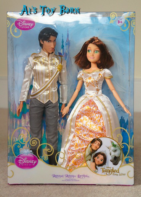 Disney Rapunzel and Eugene Classic Wedding Doll Set Tangled Ever After 