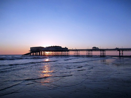 morning beach silhouette sunrise norfolk cromer