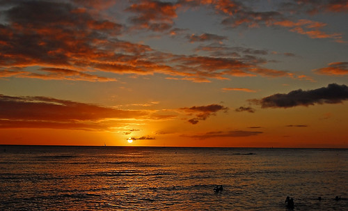 ocean sunset sky clouds hawaii nikon waikiki oahu horizon pacificocean waikikibeach yabbadabbadoo d40 nikond40