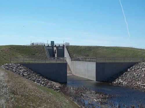 new project canal check gate bureau dam structure reclamation garrison rockford diversion spillway tainter