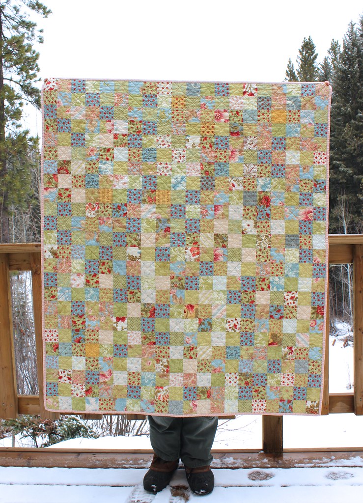 Scattered Flowers Postage Stamp Baby Quilt