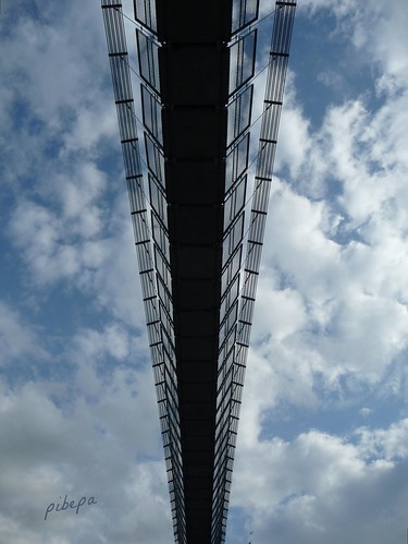 bridge sky españa puente lumix spain asturias cielo nubes pasarela nube contrapicado puentecolgante vértigo metálico cangasdenarcea pibepa mayo2016 gómezdelcollado
