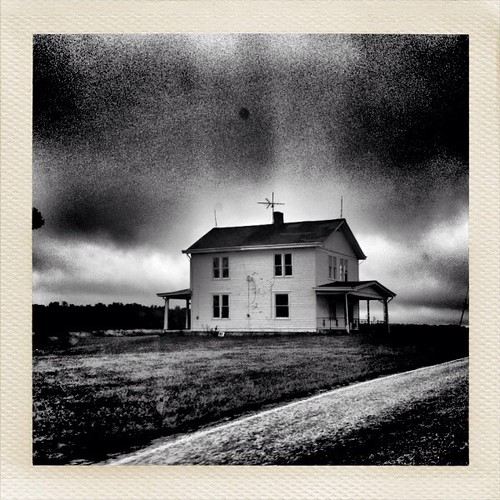2011 homes houses mobileography phoneography iphoneography iphone3gs square iphoneedit dslr app sky snapseed geotagged geotag skies farm house home handyphoto iphonephoto browncounty ohio landscape rural blackwhite bw blackandwhite jamiesmed midwest iphoneonly photography clouds mobilography mobilephotography country smalltown usa mobilephoto shotoniphone