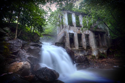 mill abandoned ruins quebec ottawa gatineu wilsoncarbidemill