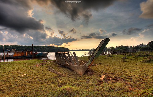 sunset fisherman boat malaysia pahang nenasi 5dm2 ilobsterit fishingboat old abandoned red white sky blue clouds transport transportation one alone wreck ship shipwreck summer icon monument