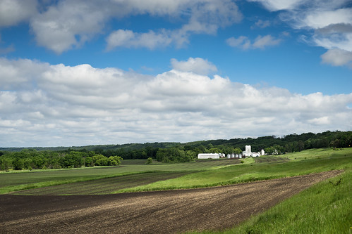 sky field clouds zeiss rural landscape farm sony country e fe carlzeiss a7ii loxia sonyalpha a7m2 minnesotariverscenicbyway loxiaf250mm loxiaf250loxia250