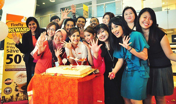 Staff, birthday cake