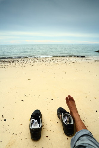 sunset feet beach foot shoes yan 1740 kedah pulaubunting