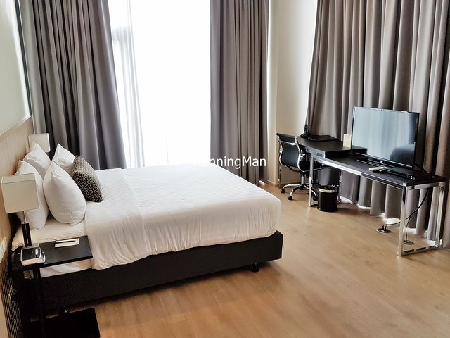 The Residence On Thonglor 02 - Bedroom