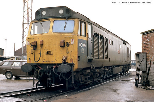 london train diesel railway oc britishrail invincible tmd class50 oldoakcommon 50025