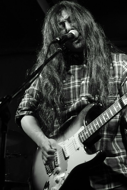 O.E. Gallagher plays TASTE at Shimbashi ZZ, Tokyo, 18 Mar 2012. 067