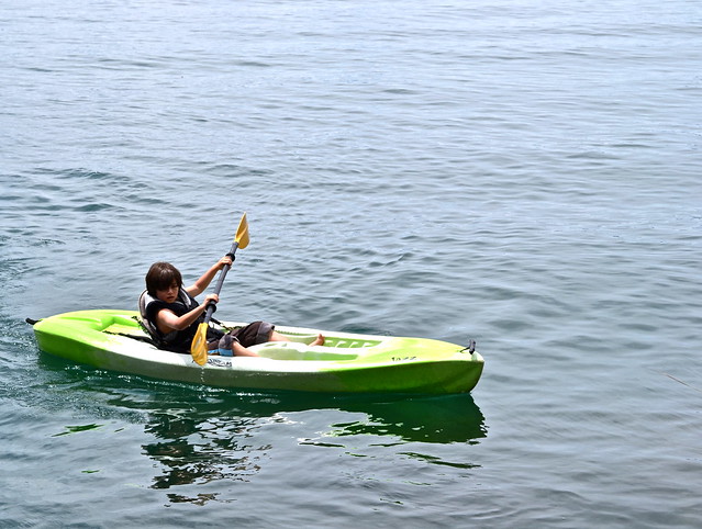 kid kayaking at lake atitlan