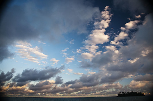 sunset clouds tropicalsunset murilagoon rarotongasunset 365daysofclouds rarotongaclouds