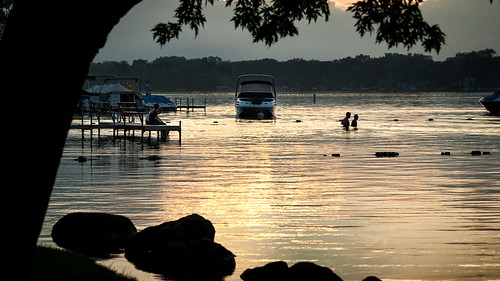 sunset summer usa lake water backlight swimming illinois crystal il crystallake