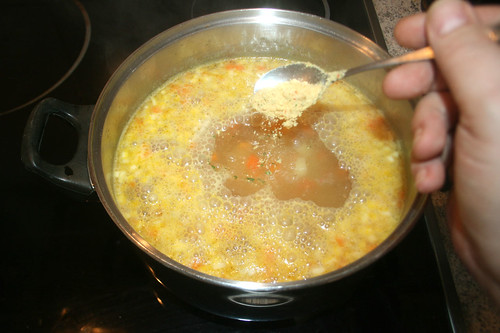 26 - Gemüsebrühe einrühren / Stir in vegetable broth