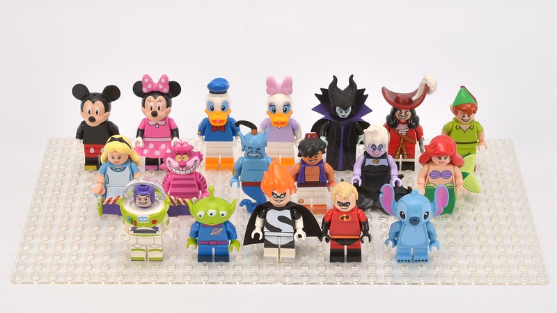 NEW LEGO COLLECTIBLE DISNEY MINIFIGURE IDENTIFIED FROM OPENED PACKAGE GENIE 
