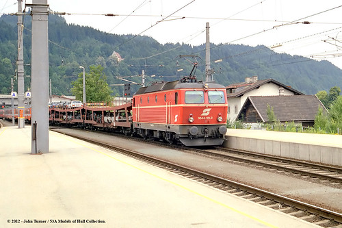 train austria bobo railway tyrol öbb kufstein motorail br1044 10441210