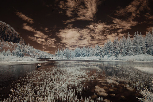 vacation lake water fishing scenic highcontrast infrared twinlakes mammothlakes landsccape easternsierras lowertwin