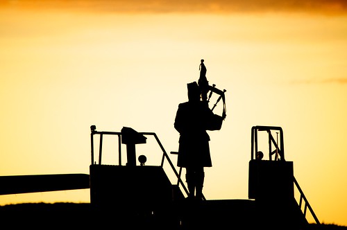 silhouette nikon force air 14 wing royal greenwood canadian bagpipes nikkor bagpiper rcaf d90 sunsetceremony 55300 cfbgreenwood 55300mm