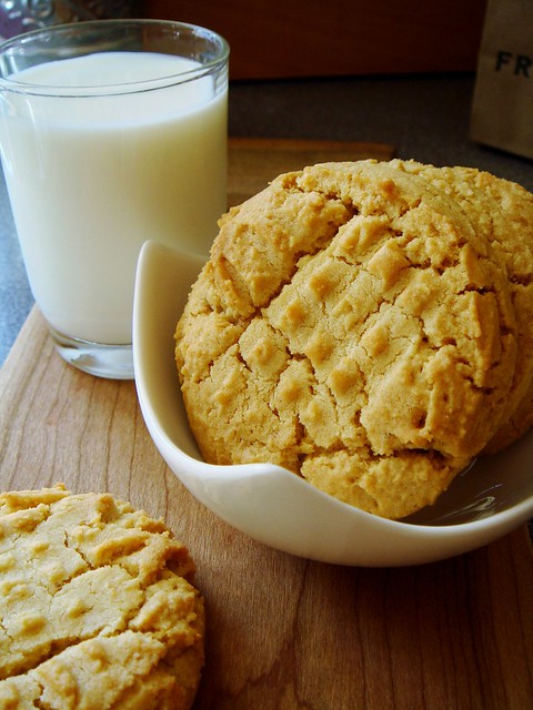 Peanut Butter Cookies & Milk