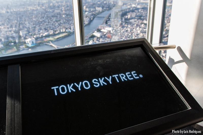 Tokyo Skytree, escrito junto en la Tembo Deck.
