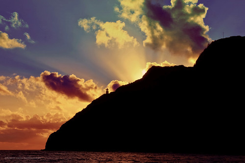 ocean morning sky cliff sun lighthouse seascape beach silhouette clouds sunrise canon landscape dawn hawaii surf pacific oahu alba amanecer aurora honolulu dslr sunrays waimanalo windward madrugada makapuu alborada bodysurfing t2i