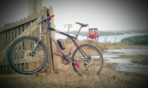 sky lake ski bicycle 30 forest fence view hill mtb gt avalanche flickrandroidapp:filter=none