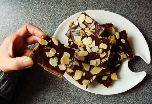Chocolate Toffee Matzo Crunch