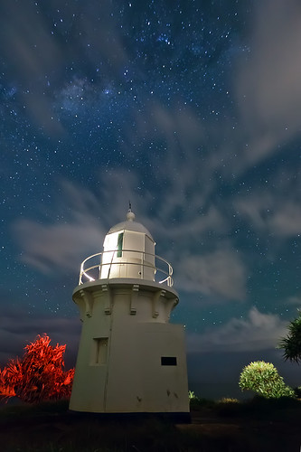 ocean longexposure light sea lighthouse water night clouds warning stars coast nocturnal nsw newsouthwales astronomy shipping milkyway fingalhead noctography
