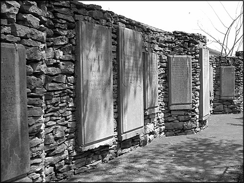 park old blackandwhite cemetery grave graveyard tennessee headstone tombstone historic bnw pulaski gilescounty cgth