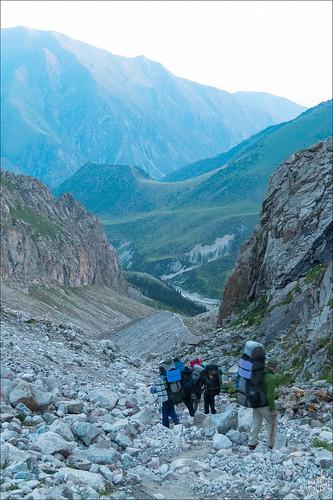 trip mountain mountains tour albert alpine yuri mountaineering kyrgyzstan sergey denis 2012 andrey tianshan alaarcha platonov поход мгу ksenia горы женя поездка eugen андрей ксюша гора орлов сергей genya платонов osin serega евгений orlov юра туризм денис mosina серёга geka ксюха жека ксения альберт chuyprovince юрий московскийгосударственныйуниверситет киргизия вишневский кыргызстан турклуб алаарча осин мосина альплагерь московскийгосударственныйунивер туристскийклуб 6ктр 6кс vishnevskij