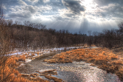 sun ice clouds river spring melt thaw crepuscularrays