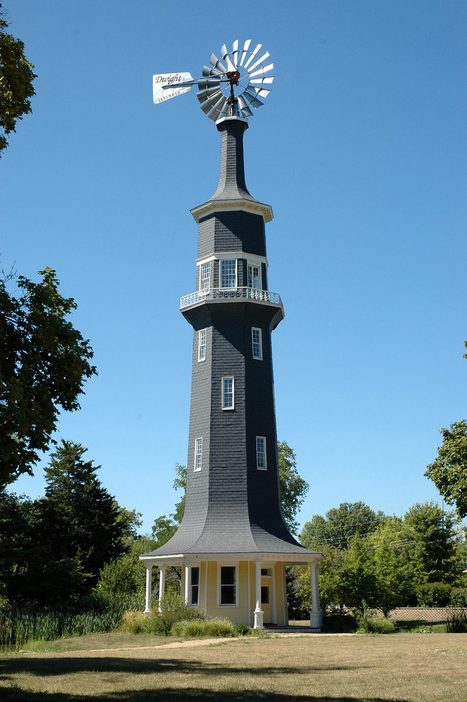 Oughton Estate Windmill, Dwight, IL