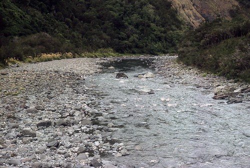 newzealand holiday river outdoor tramping wairarapa tararua waiohine waiohinevalley