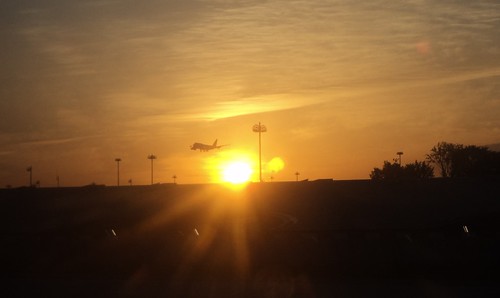 summer sun plane sunrise gold soleil airport aeroport juillet charlesdegaulle 2012 cdg lété 123sky