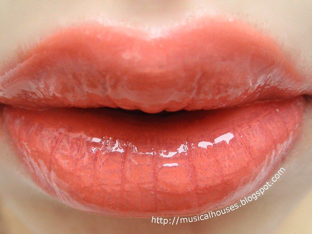 Etude House Color Lips Fit BE101 with Topcoat Swatch