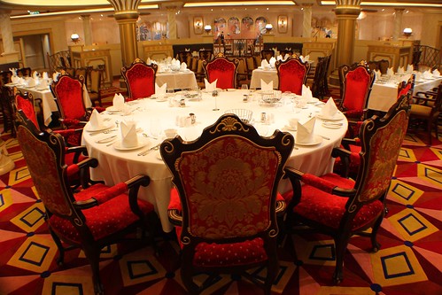 Royal Court restaurant - Disney Fantasy