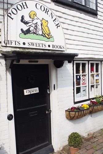 Pooh Corner Shop, Pooh, Hartifield, England, travel, expat, tea room