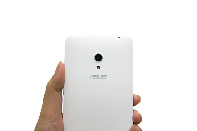 [華碩 ZenFone 系列] ASUS ZenFone 5 / 6 評測 (1) 開箱介紹 &#8211; 返樸歸真的進化 (更新) @3C 達人廖阿輝