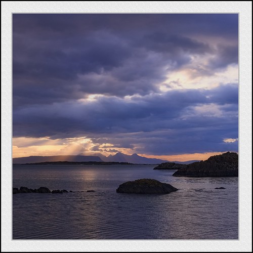 light sunset sky colour art nature water composite clouds manipulated landscape scotland highlands emotion unitedkingdom space dramatic places awe distance toned contrasts hdr stacked crepuscularrays atmosphericoptics atop arisaig rhu digikam rockwater cloudappreciation rawconversion enfuse rawtherapee darktable