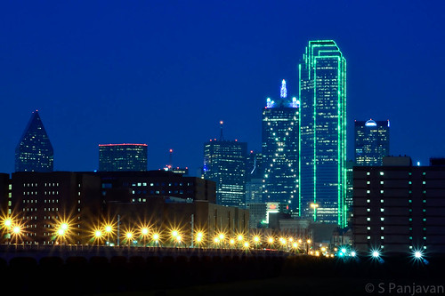 longexposure dallas texas unitedstates nightsky citylight bankofamericaplaza downtowndallas thegalaxy