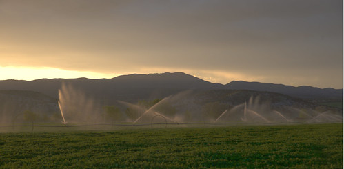 sunset sky mountain rural landscape utah scenic fields agriculture irrigation sprinklers
