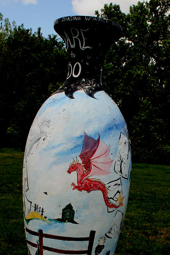 ohio painting midwest dragon vase pottery oddities zanesville oddity mythicalcreature giantvase vasehenge