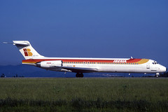 Iberia MD-87 EC-FEZ GRO 14/08/1997