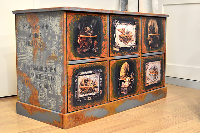 Chest of Drawers "Strange Creatures"