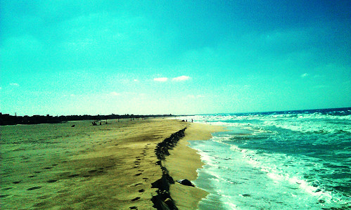 life lighting old blue light sea sun beach nature water thread beauty sunshine fashion composition landscape photography photo sand truth mine natural thing space sunny oldschool line whole age shore half mywork thin scape far photographing myeye compose mylens mobilegraphy mobilgraphy