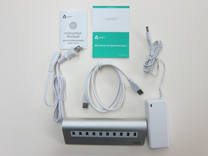 Aukey 10-Port USB 3.0 Hub - Box Contents