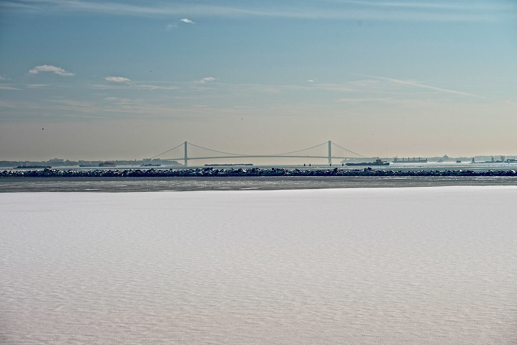 Ice floes along the Hudson River in New York City